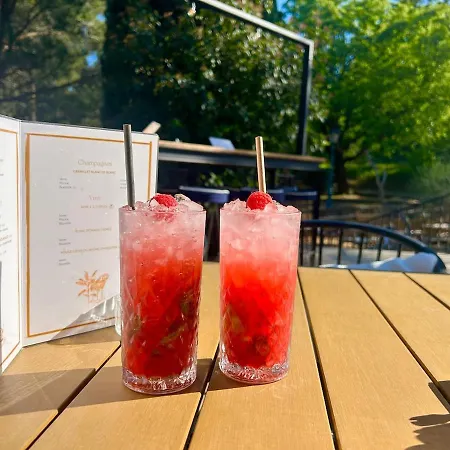 Les Restanques Bruyeres 2001 Proche Piscine *