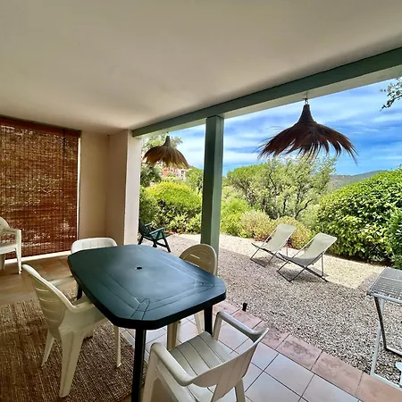 Les Restanques Bruyeres 2001 Proche Piscine Grimaud