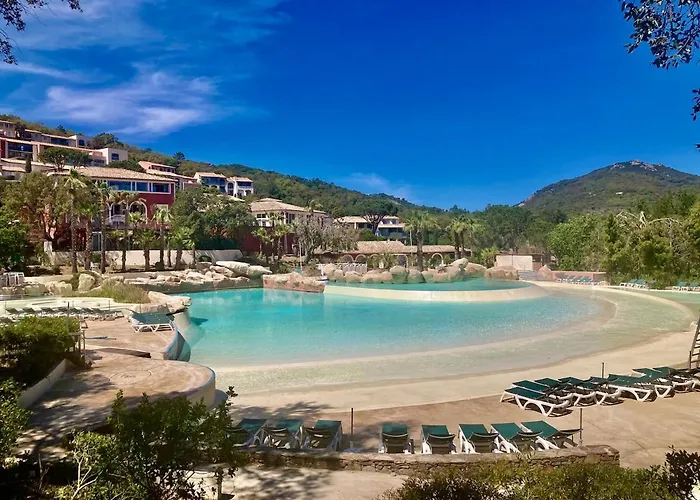 Les Restanques Bruyeres 2001 Proche Piscine شقة